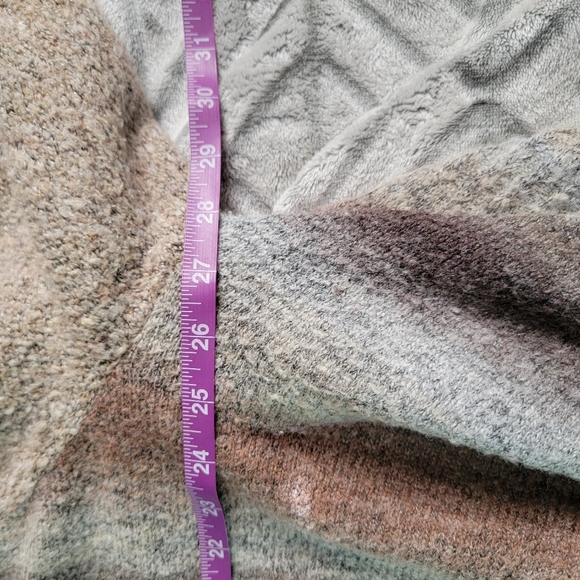 Cato plus size open front sweater with cascade sides - size 22/24 - Picture 3 of 3